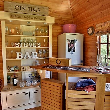 Llanwenarth Cottage A Beautiful Place To Just Be. Abergavenny Bagian luar foto